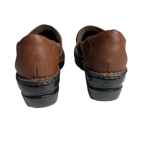 B.O.C. Faux Leather Slip On Clogs Shoes Women's Size 9 M - Picture 4 of 10